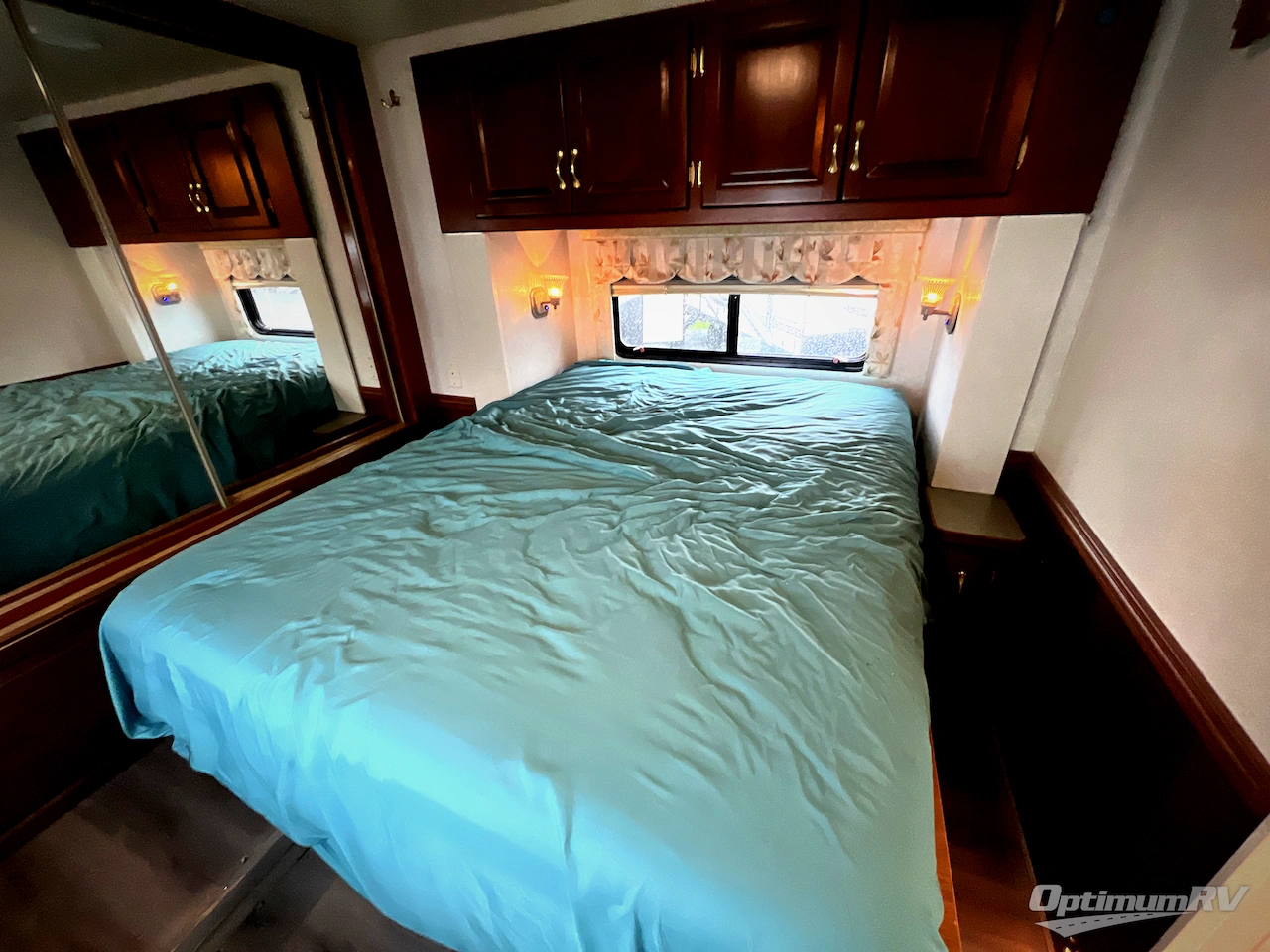 2001 Newmar Dutch Star 3852 Photo 25