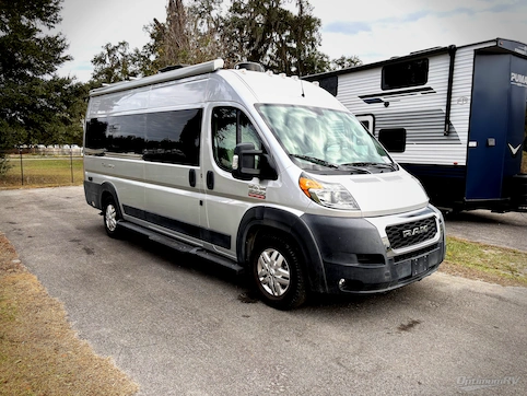 Used 2022 Thor Tellaro 20K Featured Photo