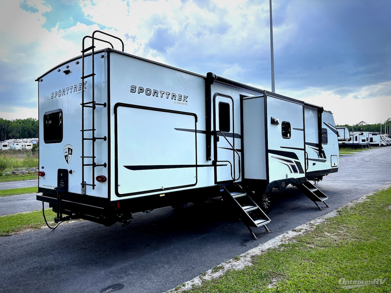 2025 Venture SportTrek ST333VIK Photo 2