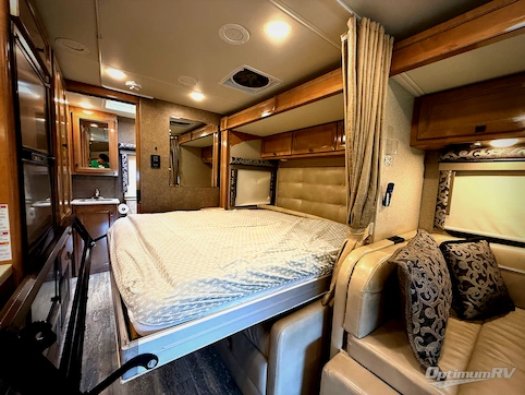 2020 Thor Siesta Sprinter 24MB RV Photo 3