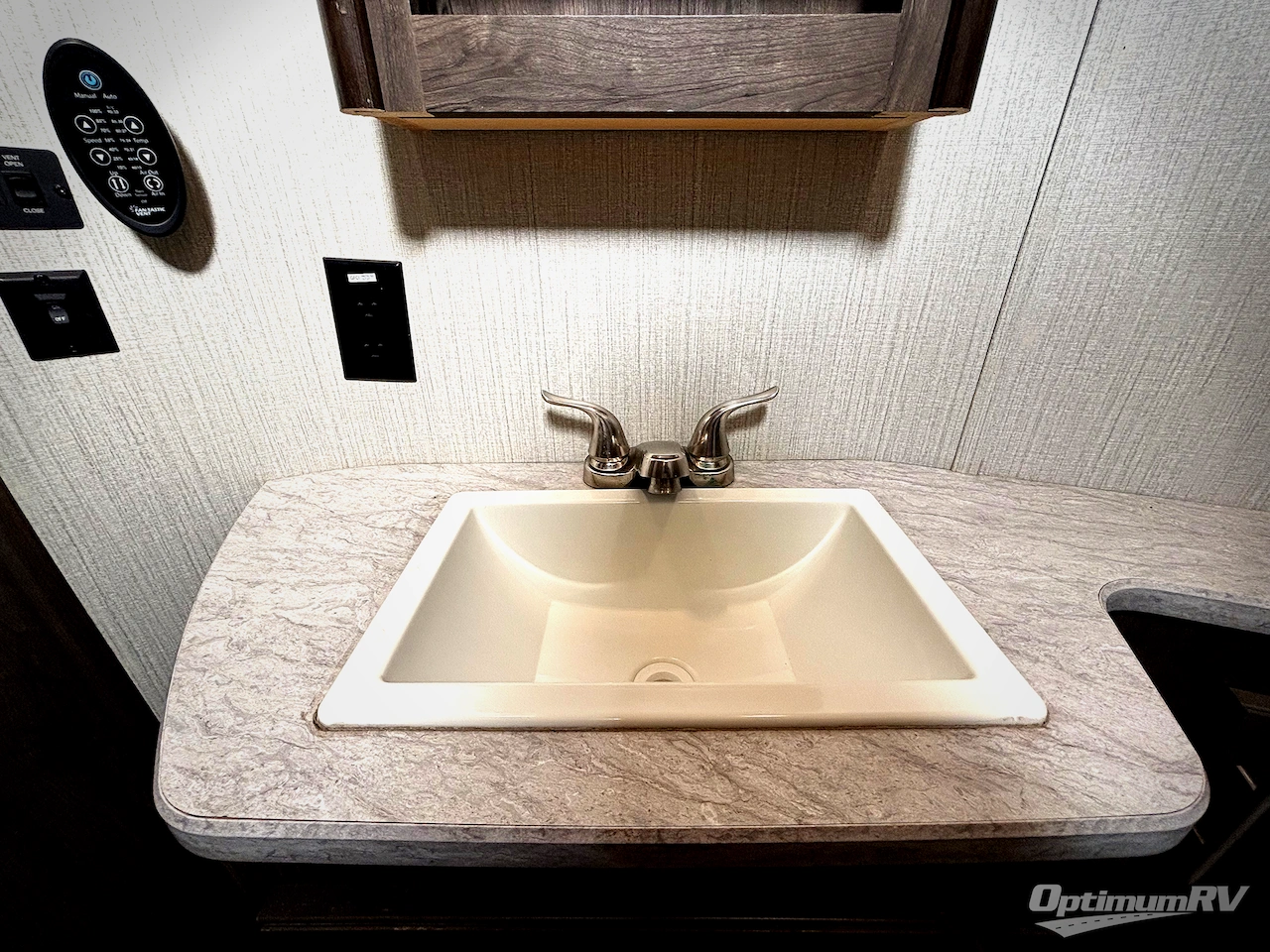 2018 Heartland Torque TQ T285 Photo 10