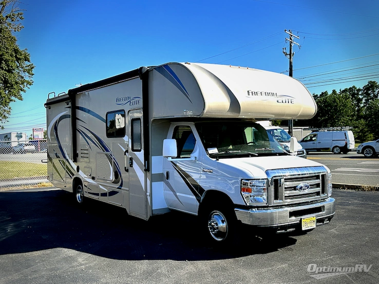 2018 Thor FREEDOM ELITE 28FE RV Photo 1