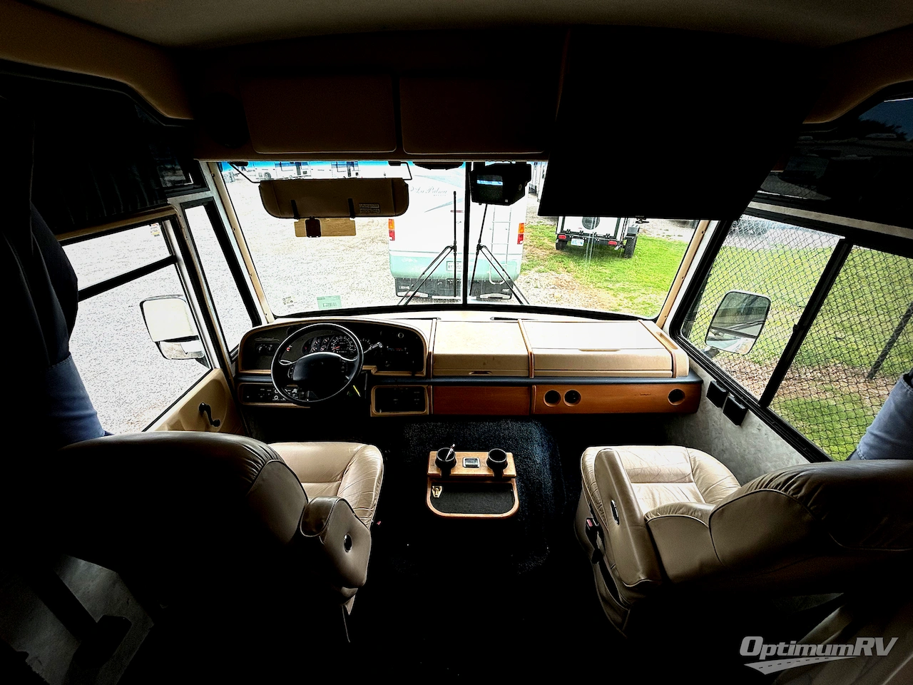 1998 Fleetwood Southwind 35S Photo 4