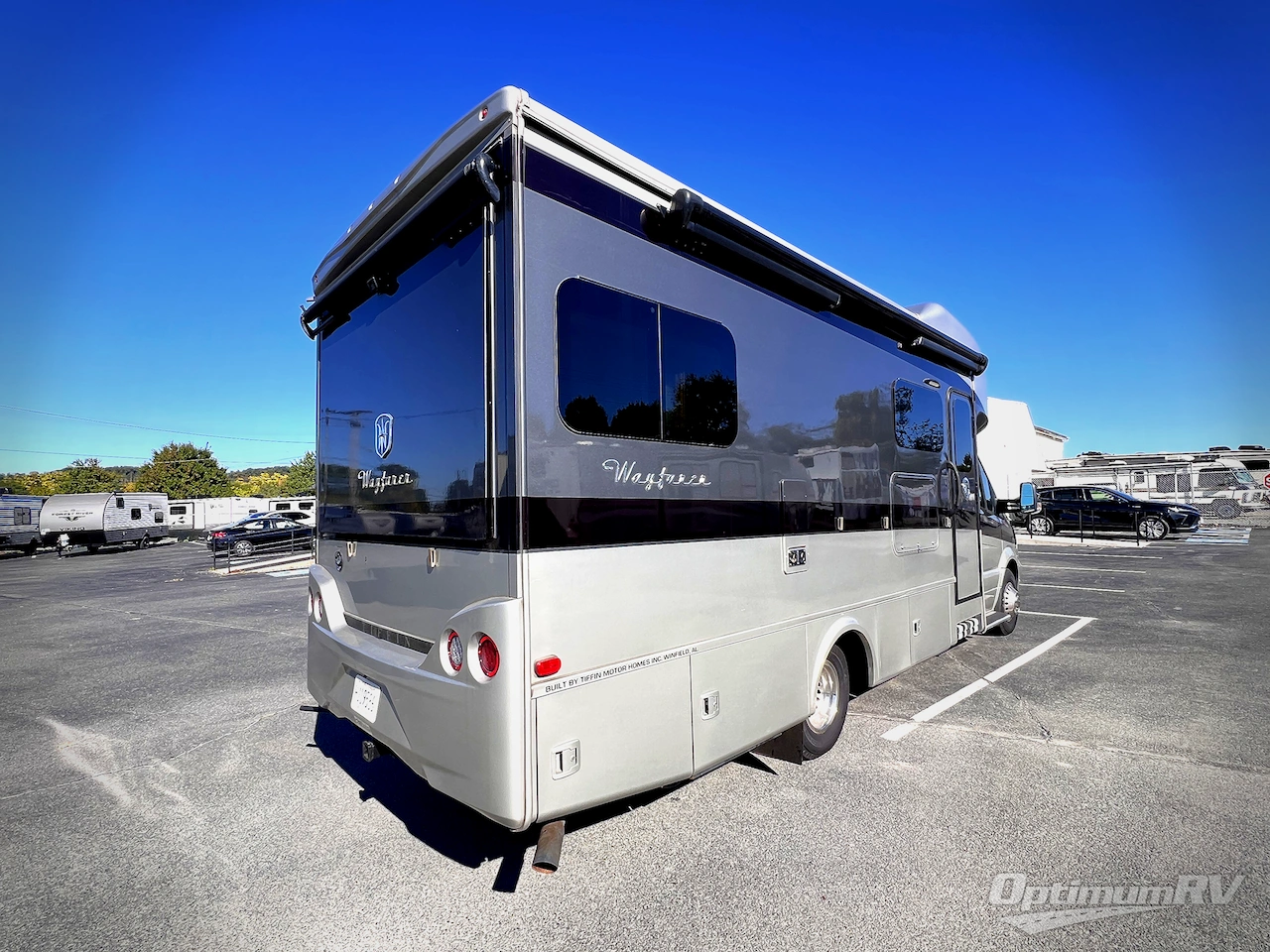 2019 Tiffin Wayfarer 24BW Photo 2