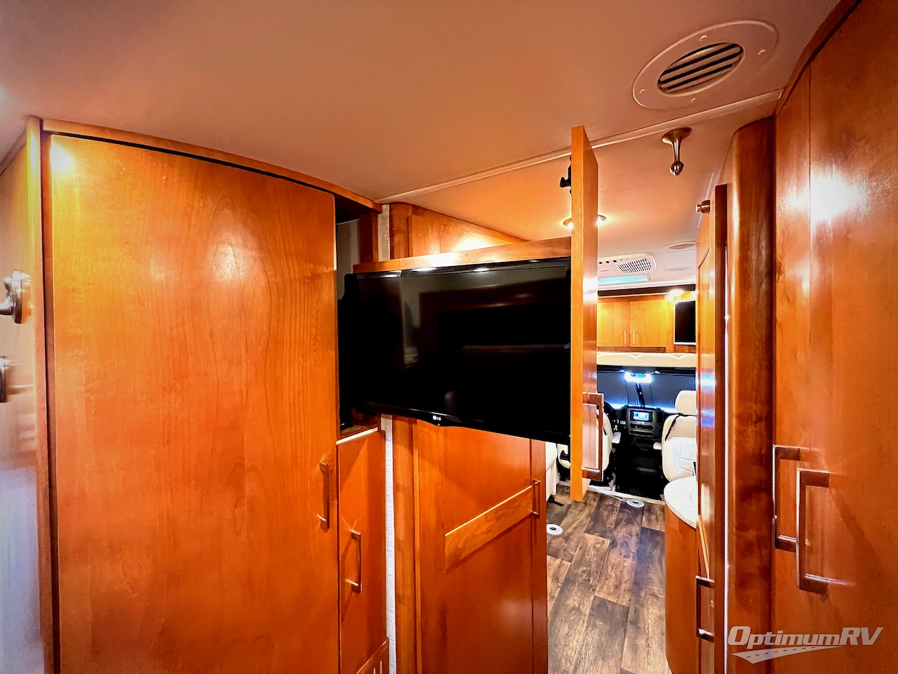 2019 Tiffin Wayfarer 24BW Photo 14