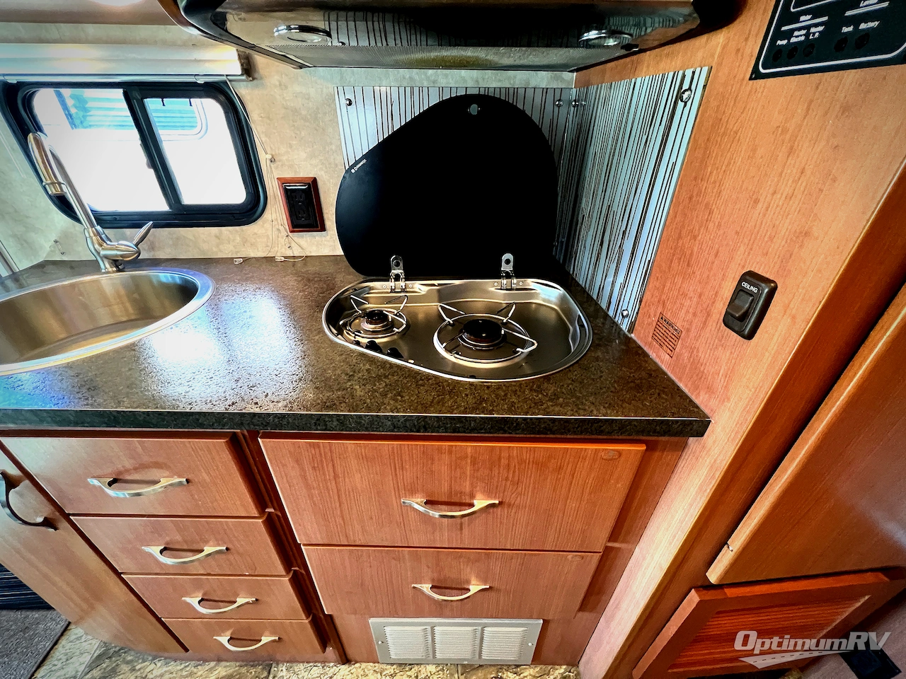 2012 Winnebago View 24J Photo 11