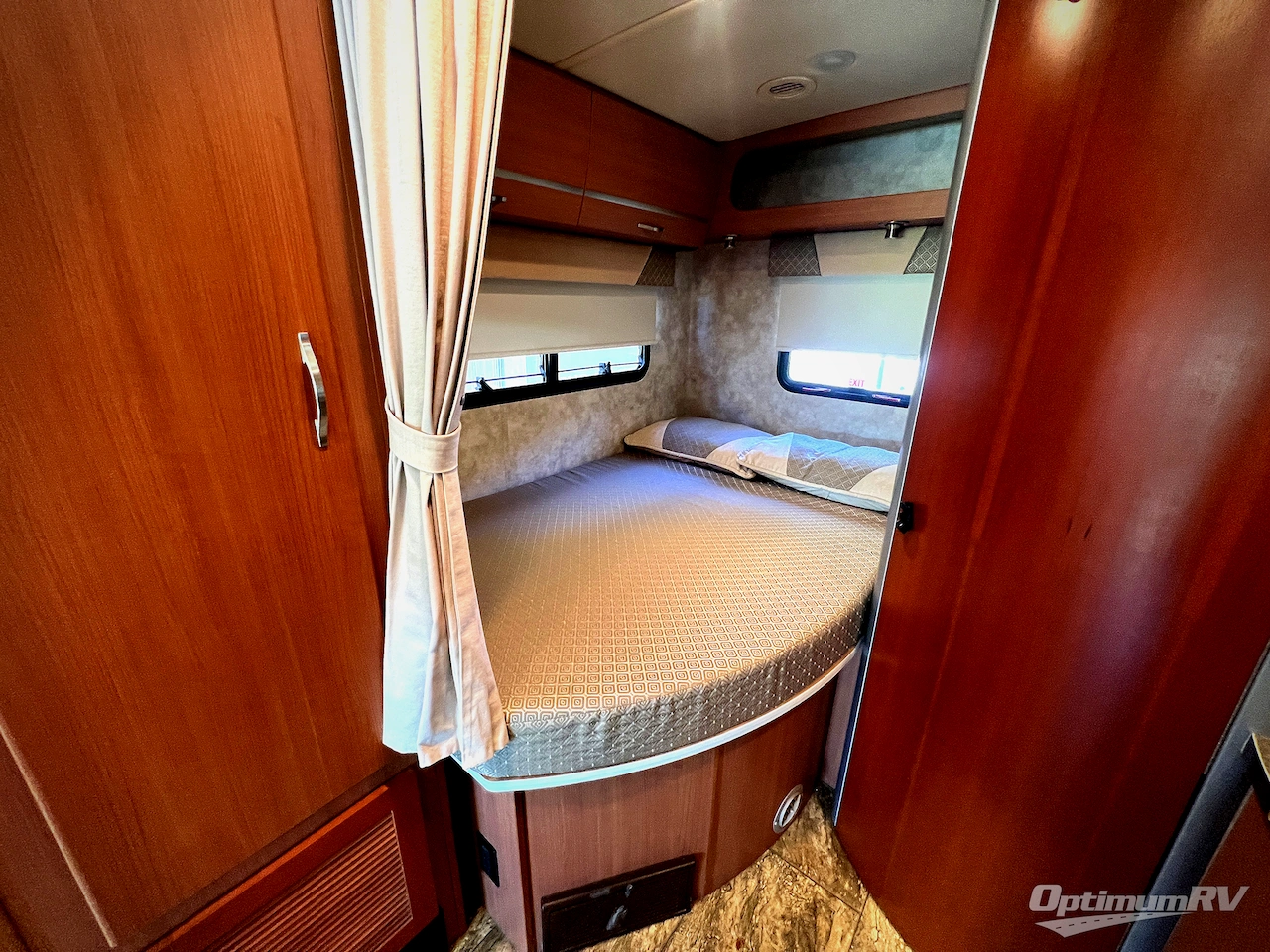 2012 Winnebago View 24J Photo 17