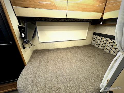 2018 Winnebago View 24J RV Photo 4