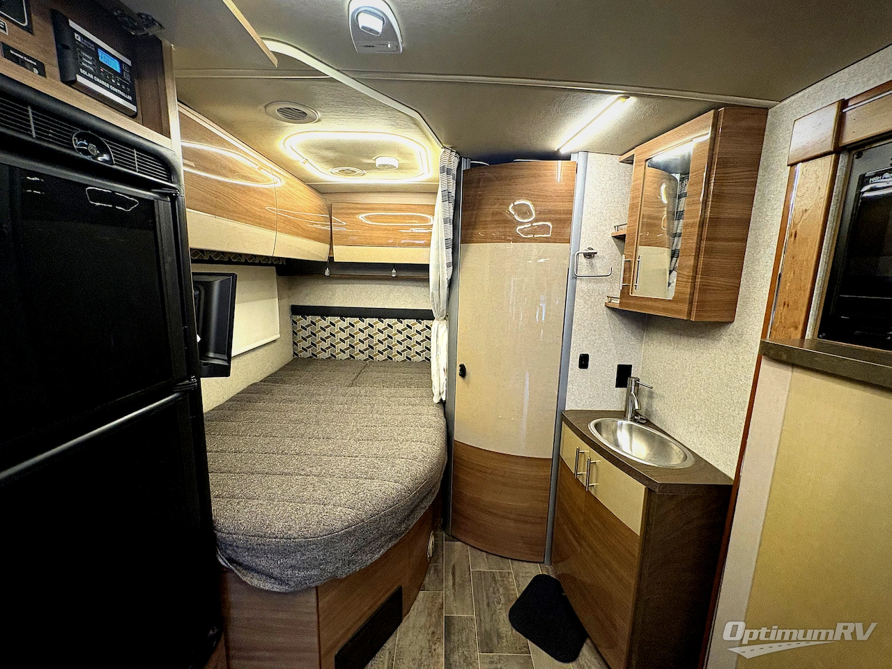 2018 Winnebago View 24J Photo 12
