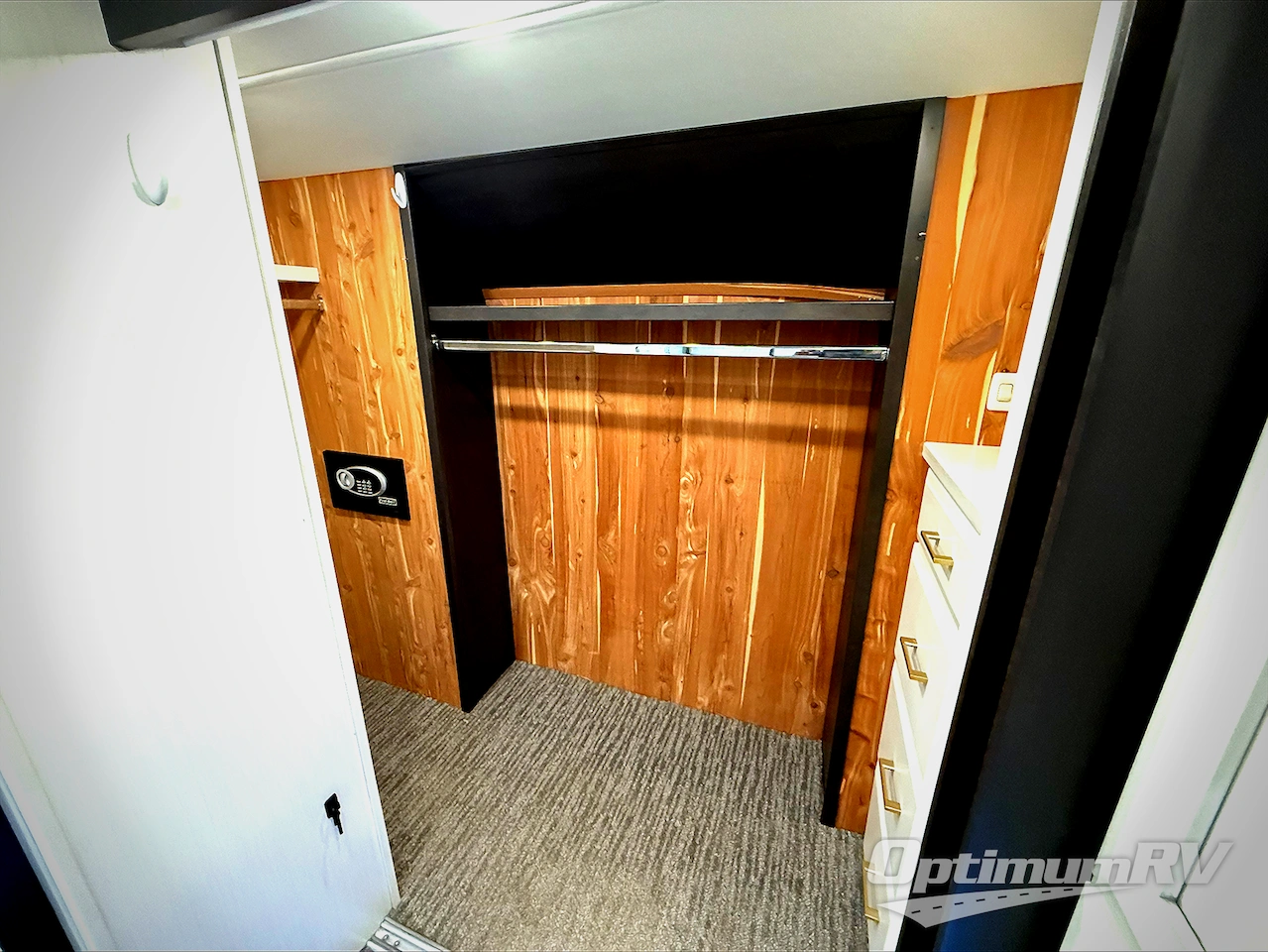 2021 DRV Luxury Suites Mobile Suites 41 RKDB Photo 25