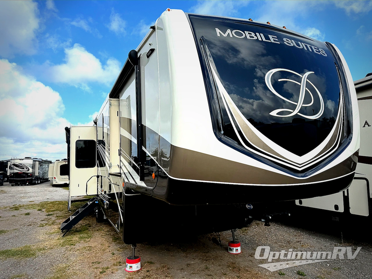 2021 DRV Luxury Suites Mobile Suites 41 RKDB Photo 1