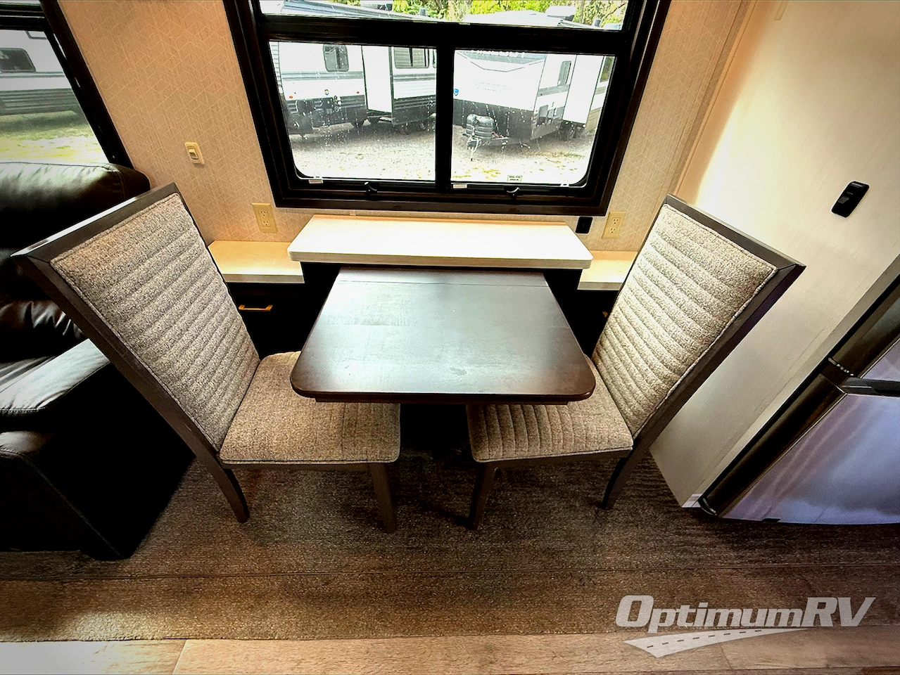 2021 DRV Luxury Suites Mobile Suites 41 RKDB Photo 16