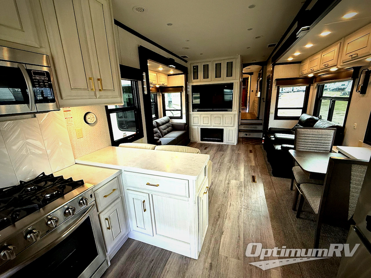 2021 DRV Luxury Suites Mobile Suites 41 RKDB Photo 5