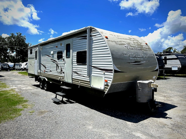 2013 Coachmen Catalina Deluxe Edition 32BHDS RV Photo 1