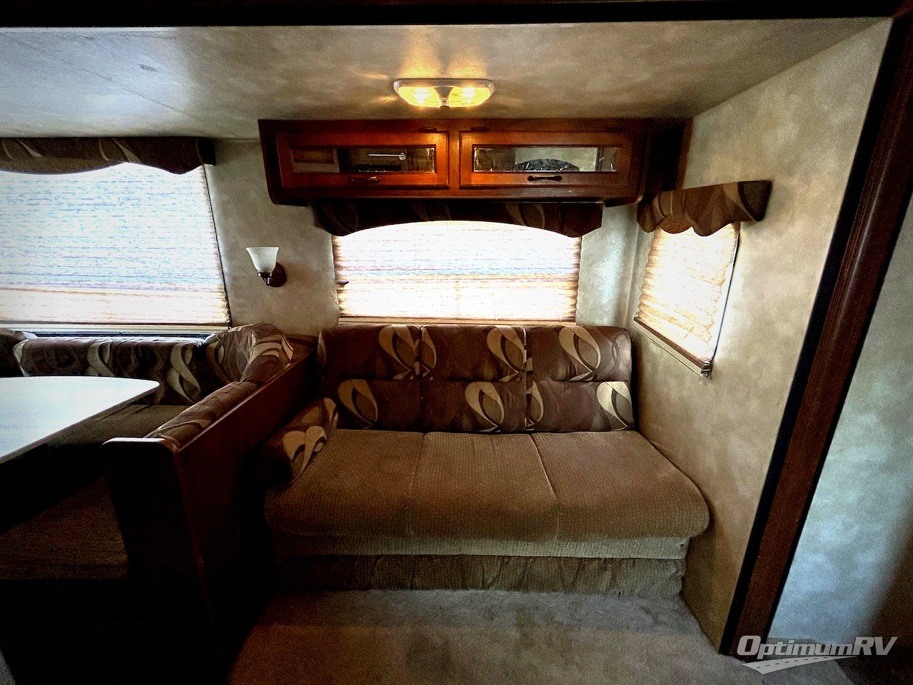 2013 Coachmen Catalina Deluxe Edition 32BHDS Photo 10