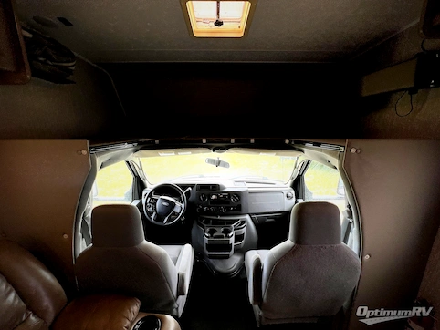 2021 Coachmen Freelander 21QB Ford 350 RV Photo 2