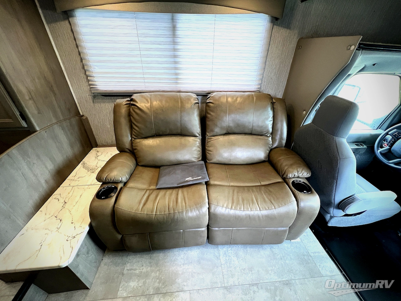 2021 Coachmen Freelander 21QB  Ford 350 Photo 8