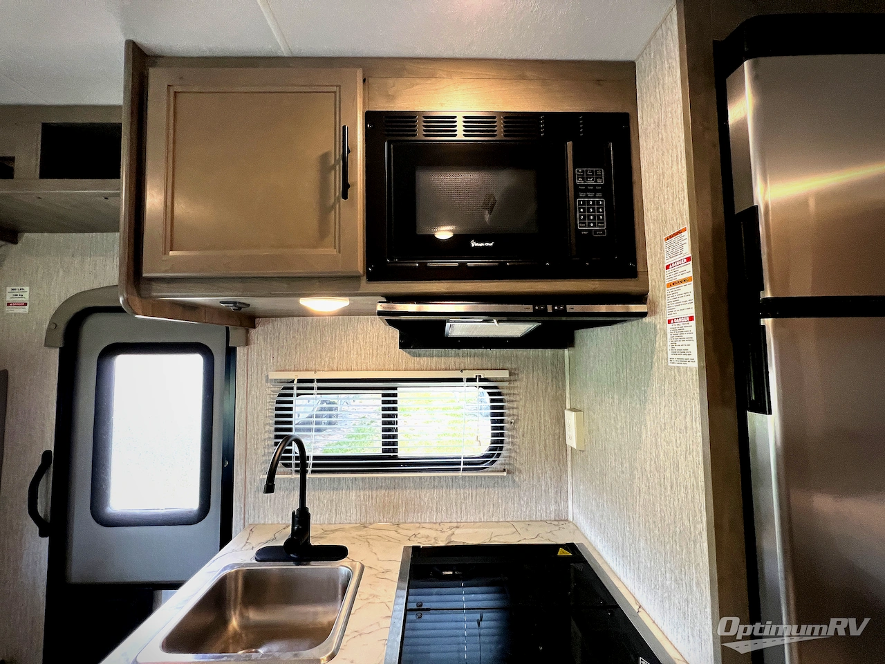 2021 Coachmen Freelander 21QB  Ford 350 Photo 13