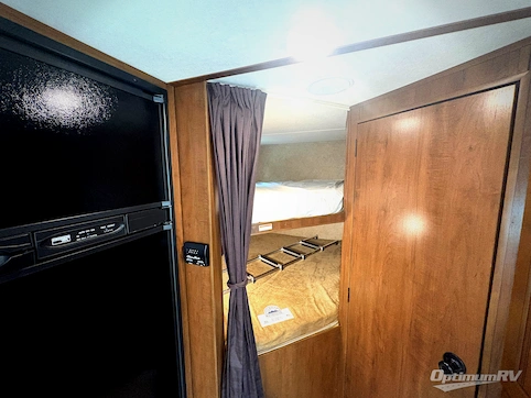 2016 Jayco White Hawk 24MBH RV Photo 4