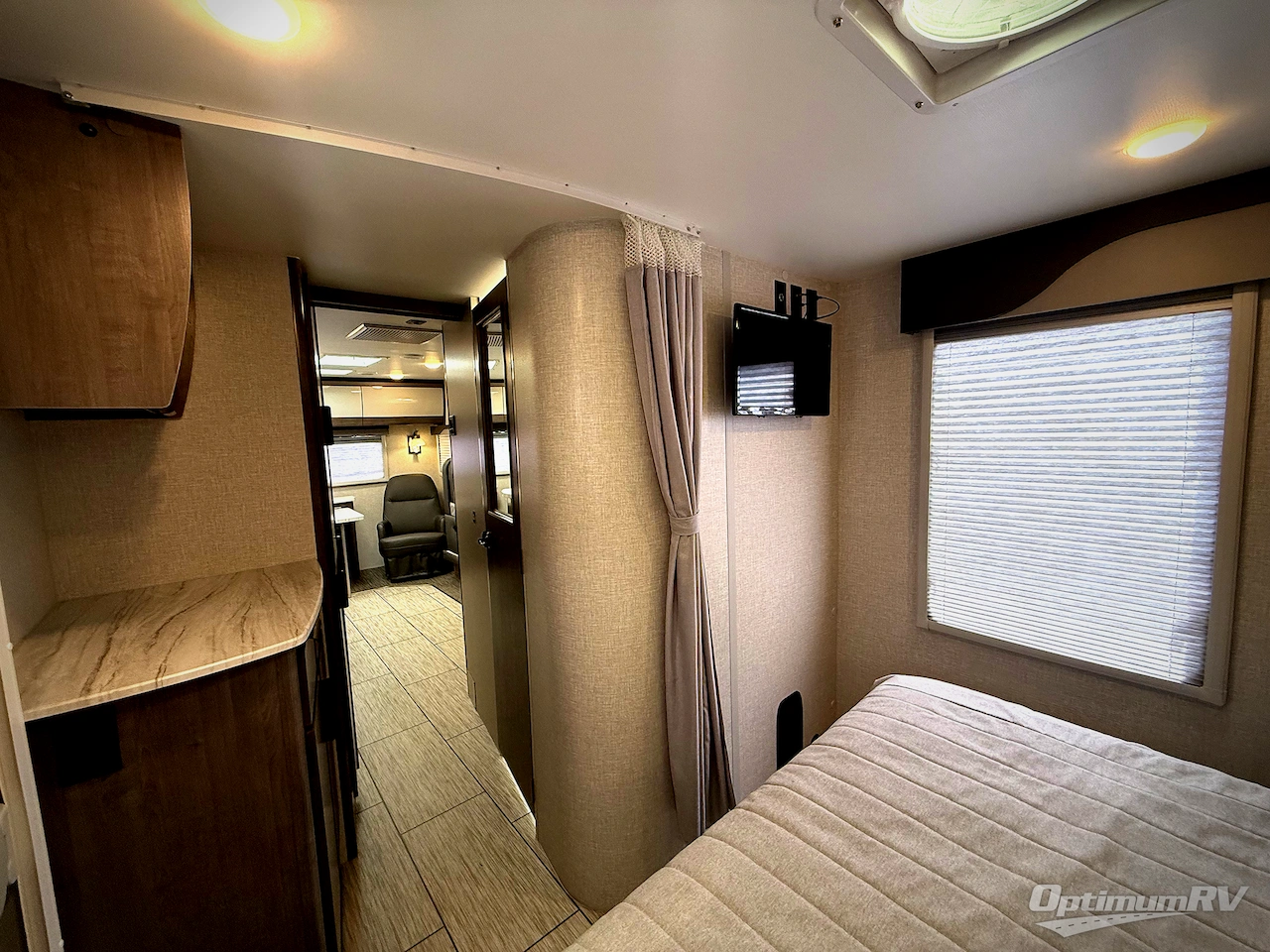 2023 Lance Lance Travel Trailers 2375 Photo 9