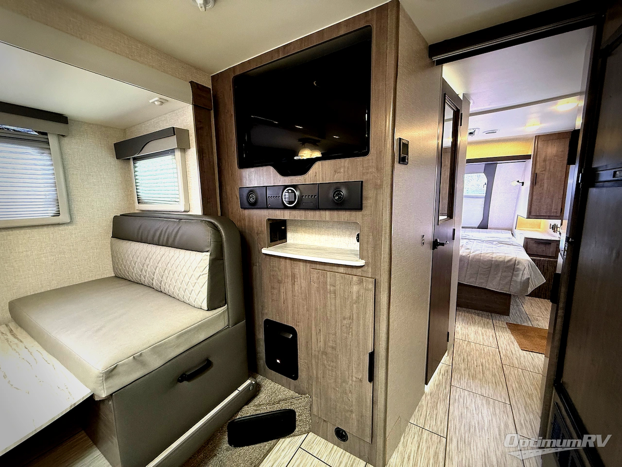 2023 Lance Lance Travel Trailers 2375 Photo 13