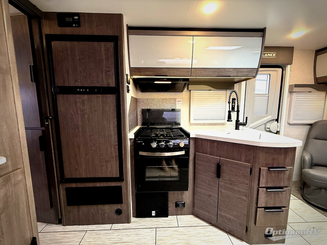 2023 Lance Lance Travel Trailers 2375 Photo 16