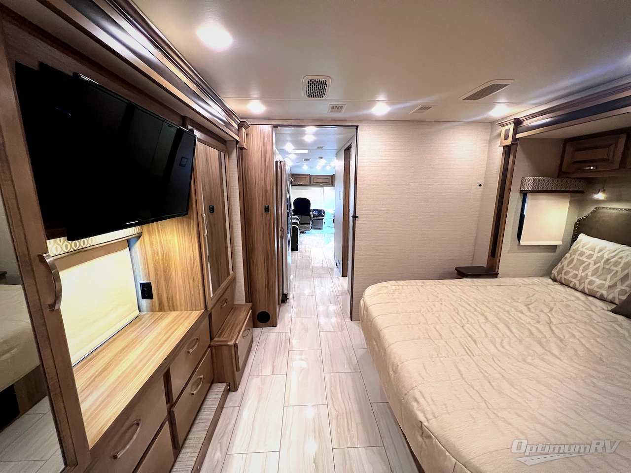2019 Jayco Embark 37MB Photo 11