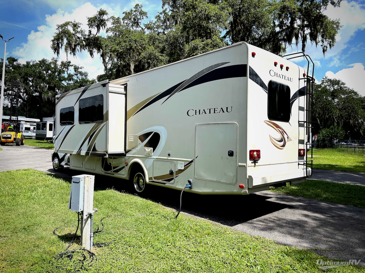 2017 Thor Chateau Super C 35SK Photo 3