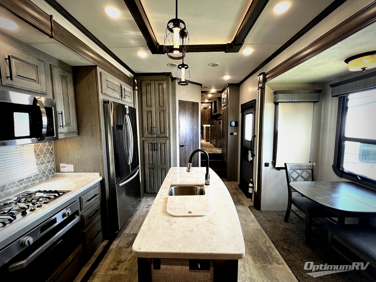 2021 Heartland Bighorn 3870FB Photo 5