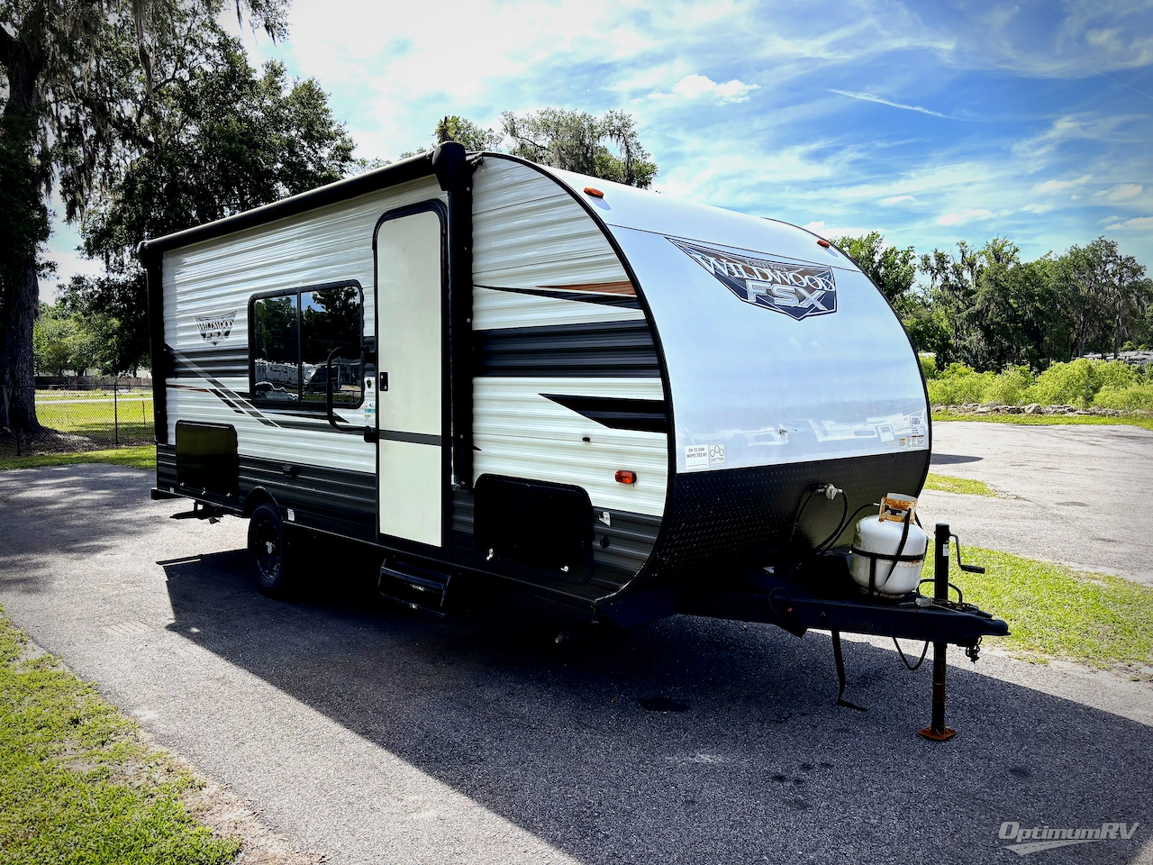 2022 Forest River Wildwood FSX 179DBK Photo 1