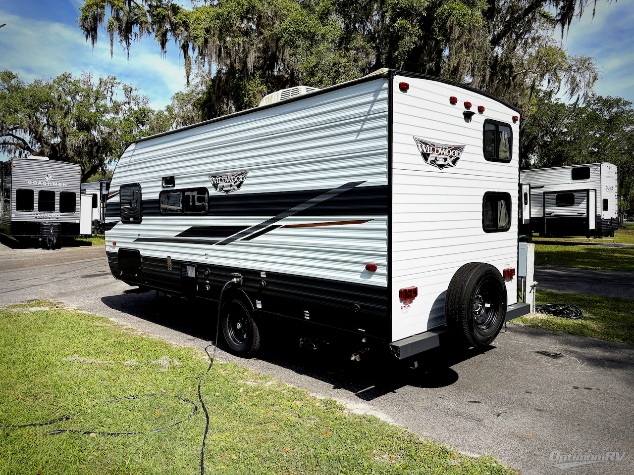 2022 Forest River Wildwood FSX 179DBK Photo 3