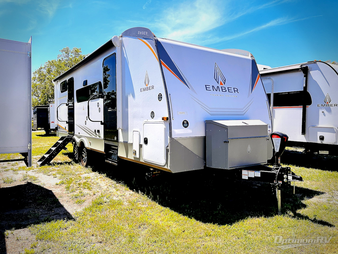 2025 Ember Touring Edition 24MSL Photo 1