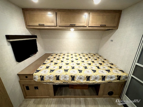 2026 Ember E-Series 19ETS RV Photo 3