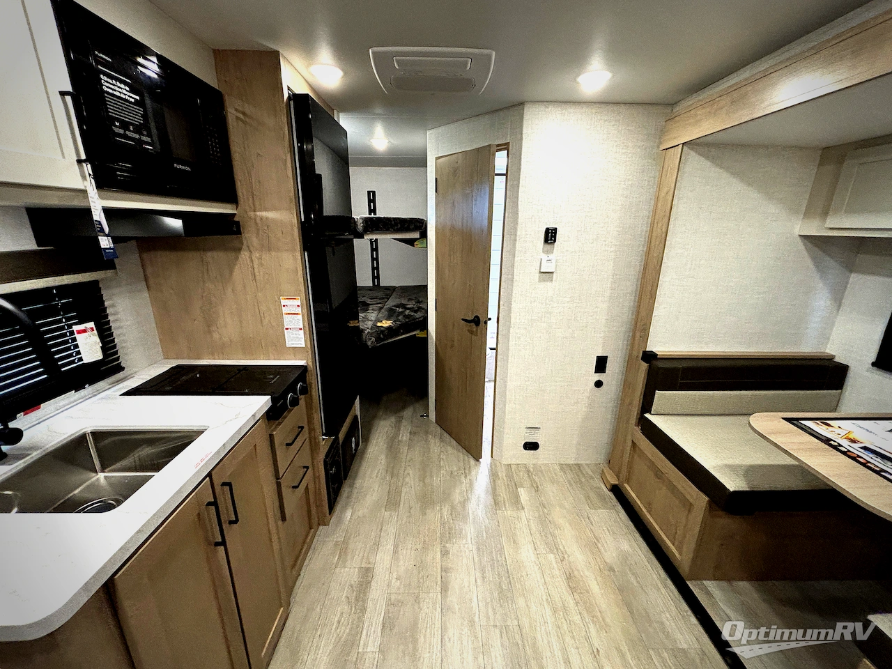 2026 Ember E-Series 19ETS Photo 4