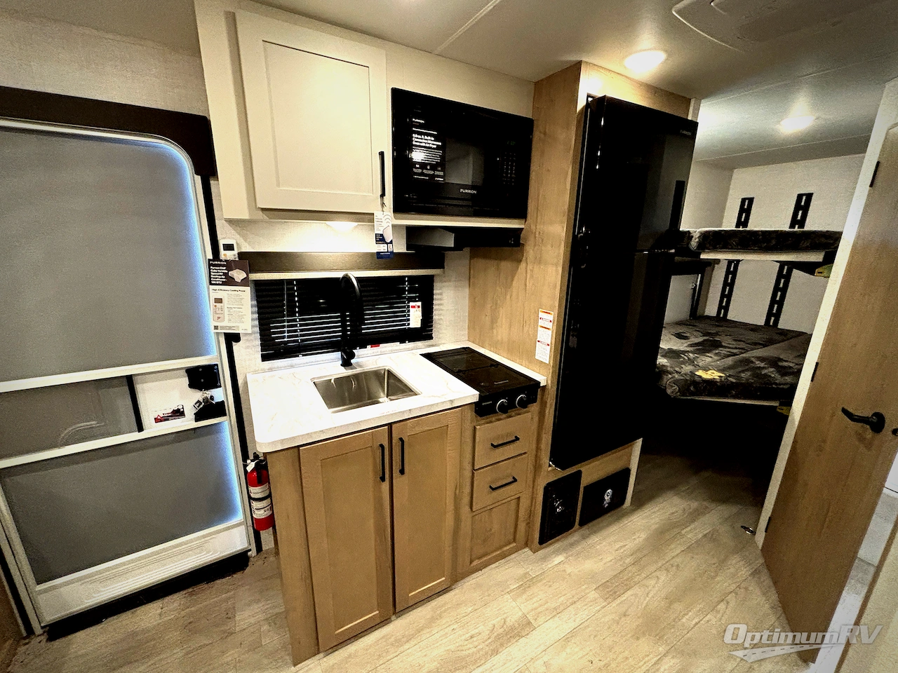 2026 Ember E-Series 19ETS Photo 8