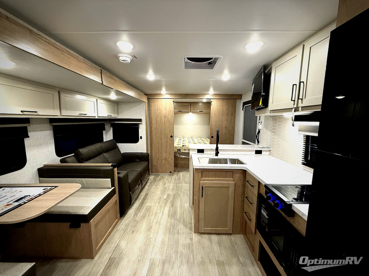 2026 Ember E-Series 26ETS Photo 5