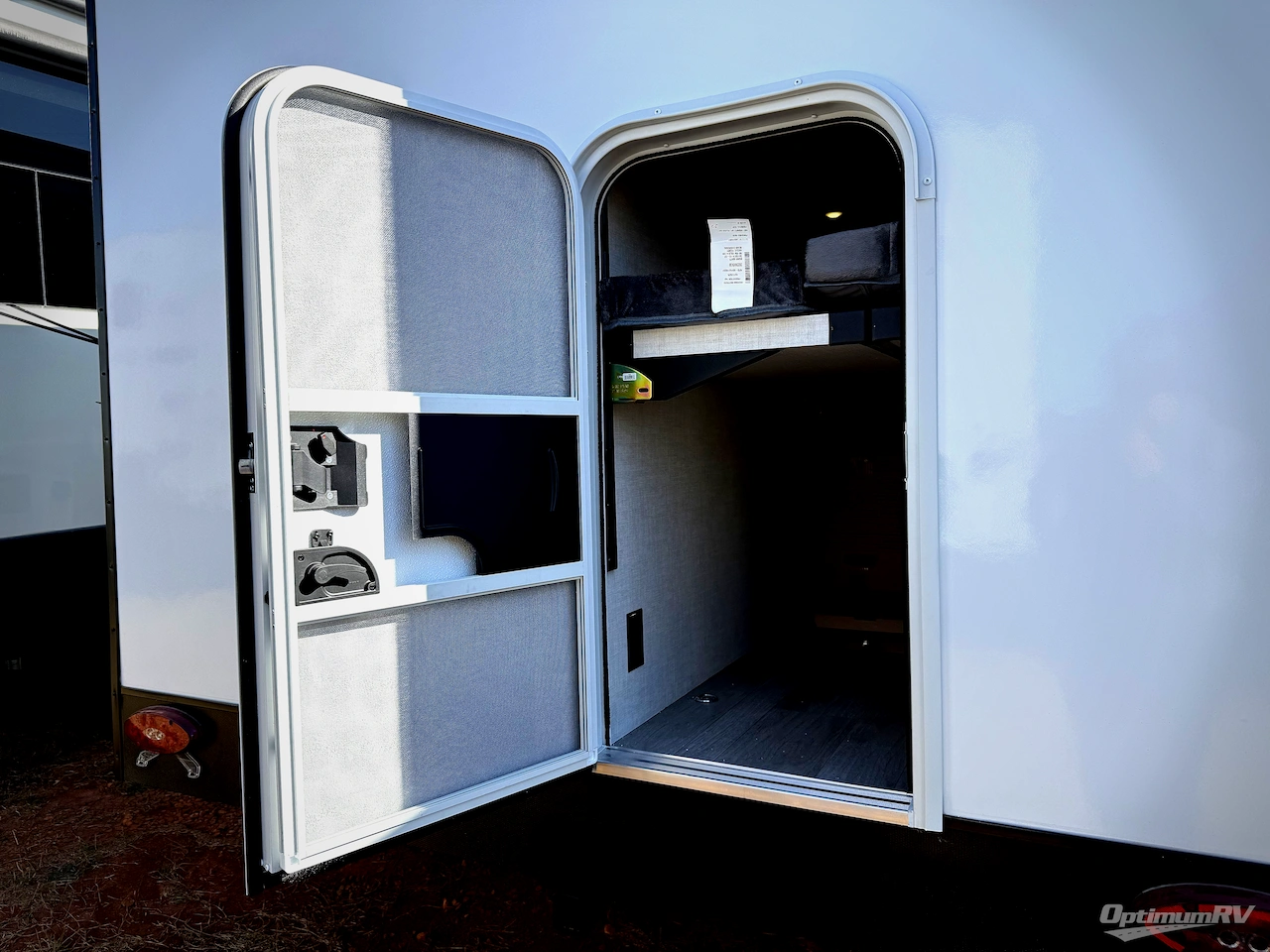 2026 Ember E-Series 22ETS Photo 22