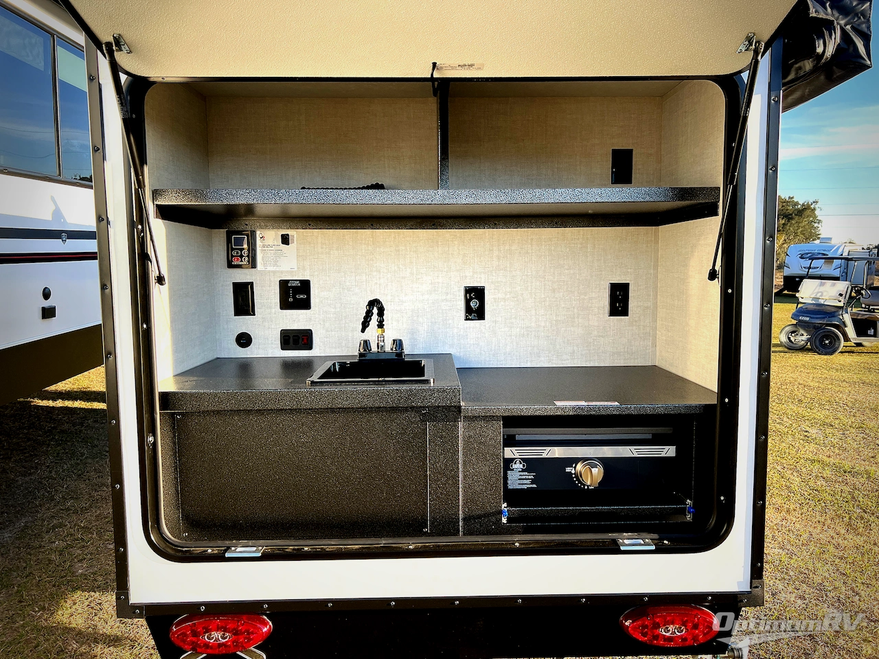 2026 Ember E-Series 12RK Photo 9