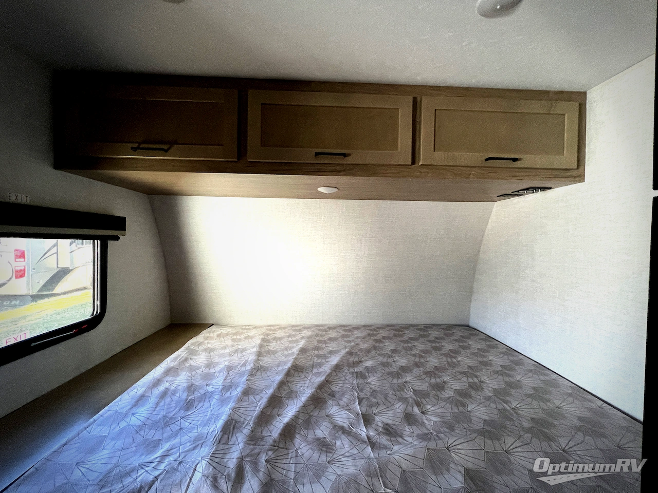 2026 Ember E-Series 18RBE Photo 13