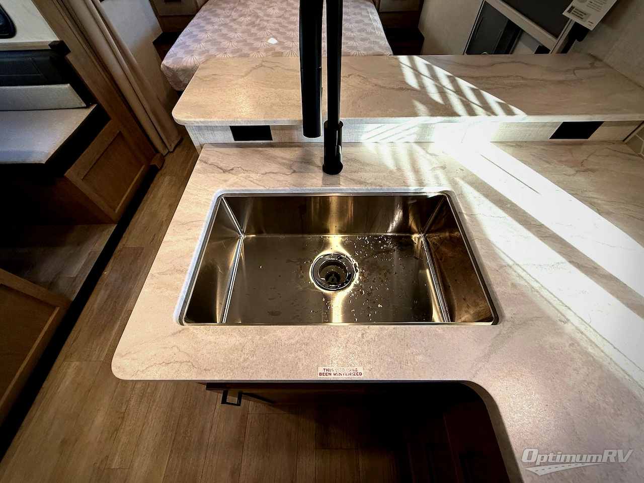 2026 Ember E-Series 22ETS Photo 8