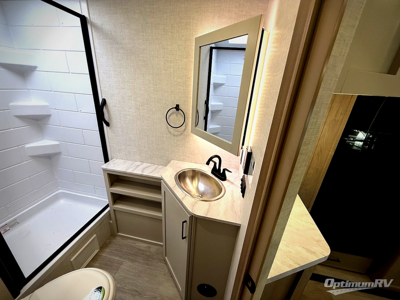 2026 Ember E-Series 22ETS Photo 15