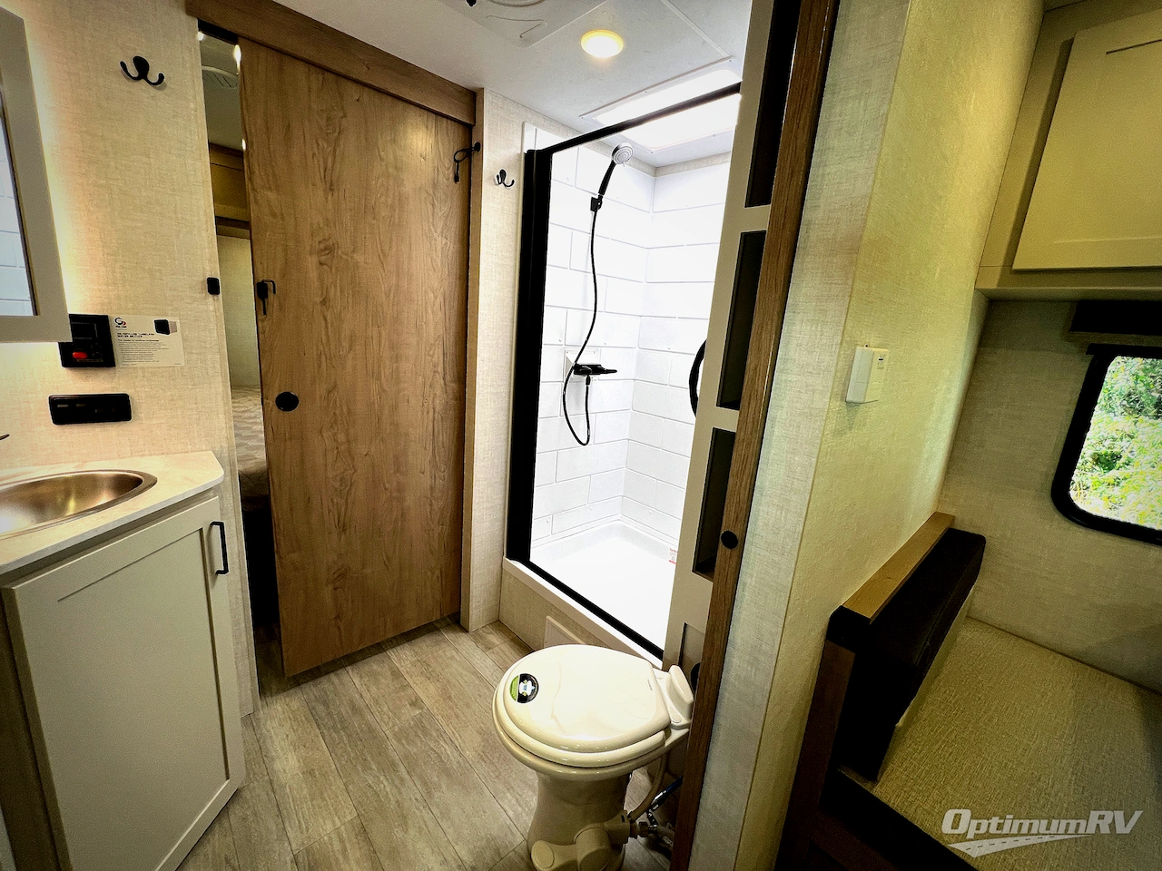 2026 Ember E-Series 24RLD Photo 14