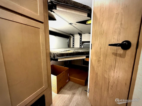 2026 Ember E-Series 26ETS RV Photo 3