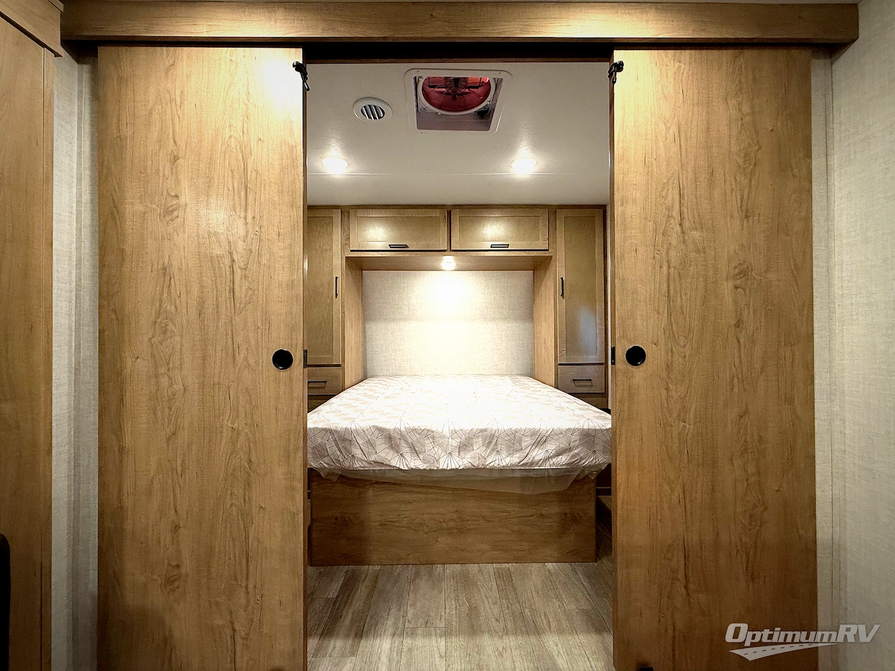 2026 Ember E-Series 26ETS Photo 5