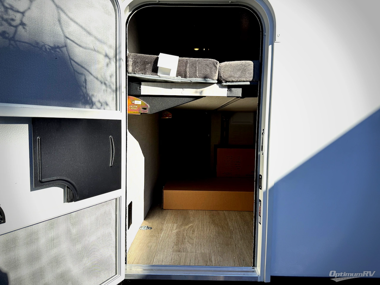 2026 Ember E-Series 26ETS Photo 23