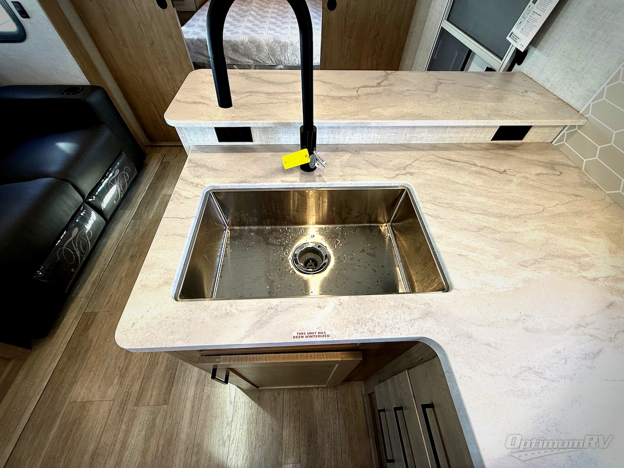 2026 Ember E-Series 26ETS Photo 8