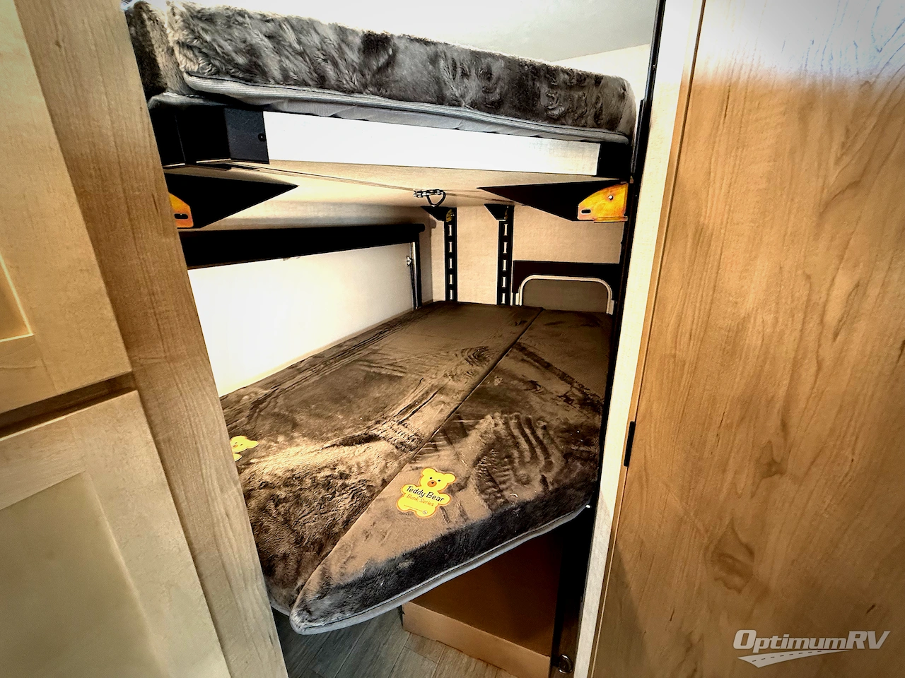 2026 Ember E-Series 26ETS Photo 14