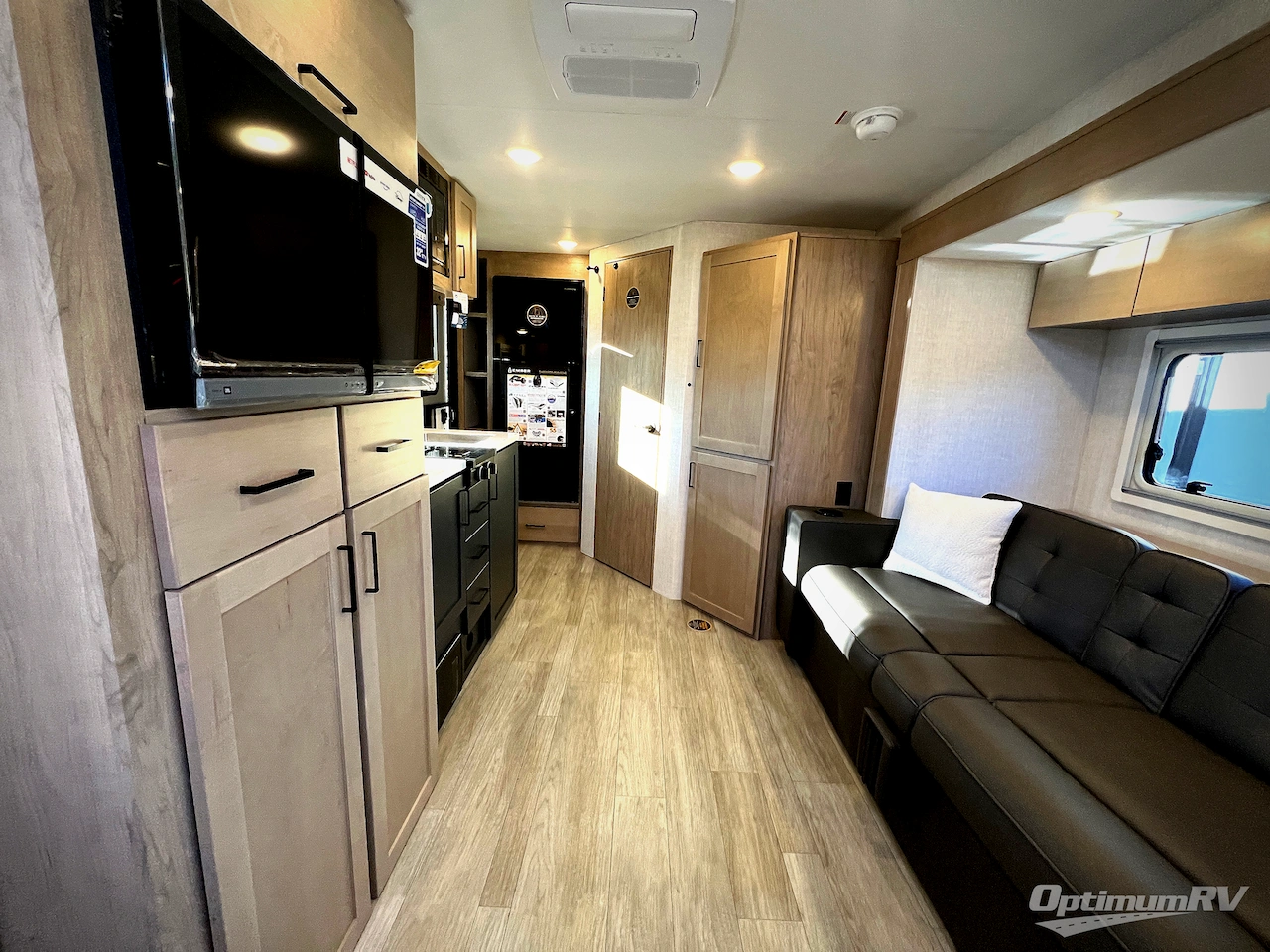 2026 Ember Overland Series 201FBQ Photo 4