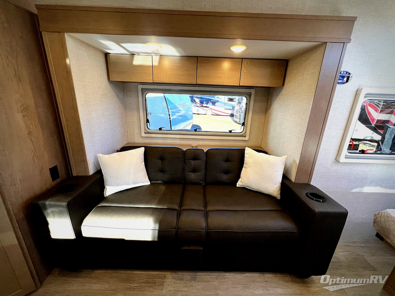 2026 Ember Overland Series 201FBQ Photo 6