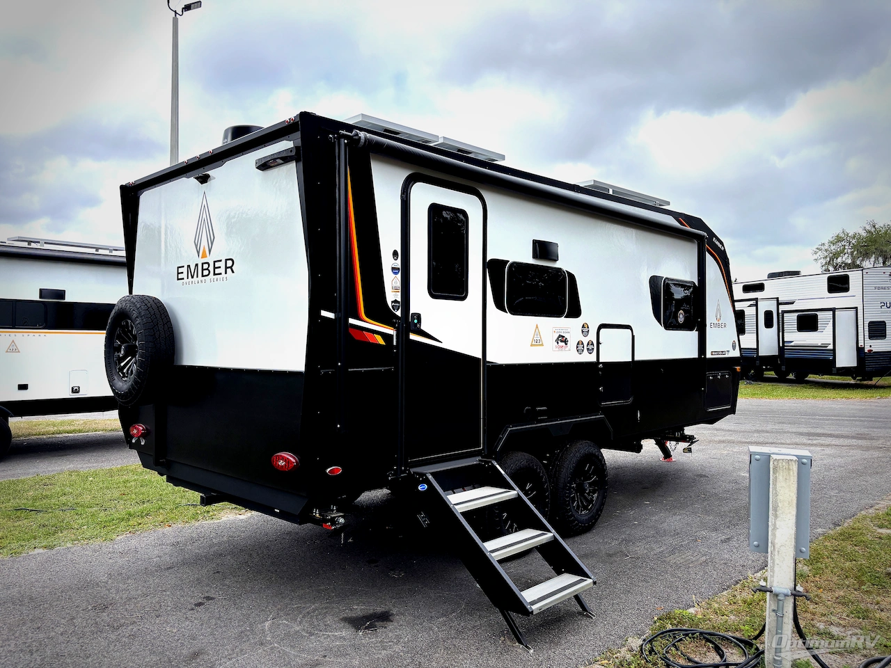 2026 Ember Overland Series 201FBQ Photo 2